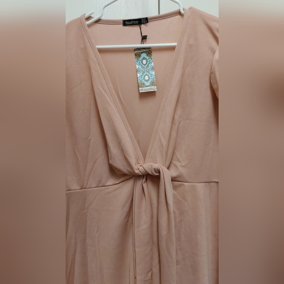 Boohooo NWT Size 16 Blush Pink Skater Dress Boho Girly Date Night Flirty Deep V - Picture 5 of 10